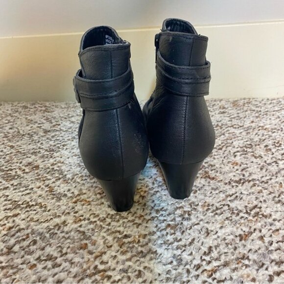 ALBERTO Womens Black Ankle Booties with Inner Zipper 2” heel - Picture 5 of 15